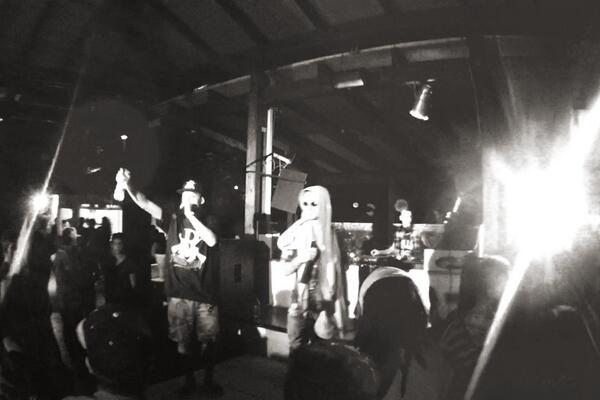 FATCRICCA's tweet photo. FATCRICCAonSTAGE #rap #fatcricca #italy #live #concerto #FAT http://t.co/HWJJBX3vTv