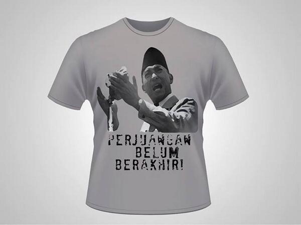 Gadde_Gadde's tweet photo. Via @abu_kelabu: #jual PO Kaos "SOEKARNO" Pemesanan sampai tgl 21-07-13 HUB 085647726816 IDR 65 Kl FB: Djoeangcloth http://t.co/fagZJukMIq