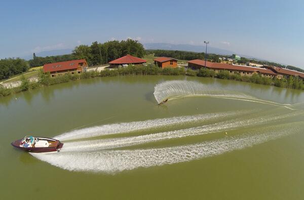 BoeschBoats's tweet photo. Boesch als Hauptsponsor der Wasserski Schweiz-Meisterschaft vergangenes Wochenende am Eurolac! http://t.co/2ZrJCBwfqf