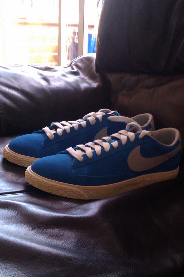 customizer2001's tweet image. My new Nike Blazers