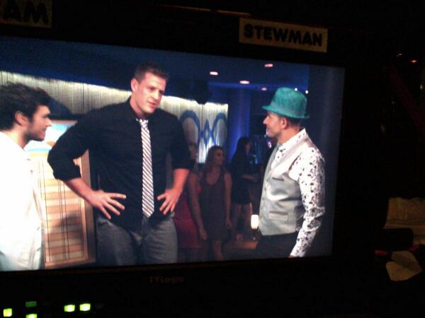 theleaguefxx's tweet photo. AND WE'RE BACK! Day One: 2012 Defensive Player of the Year @JJWatt meets 2013 Worst Outfit of the Year @PaulScheer. http://t.co/qP7hGLHnlQ