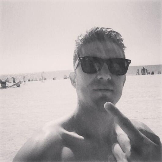 PaulStringz's tweet image. Chilling like a #villain at @MiamiBeach