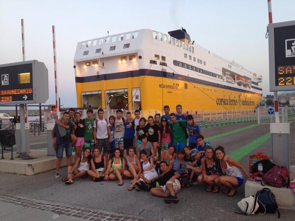 _gugaz_'s tweet image. Korsikan. #enkarterribidaiatzen @gugaz @_balmaz_  eta @_goraz_  Gazte Trukeak 2013