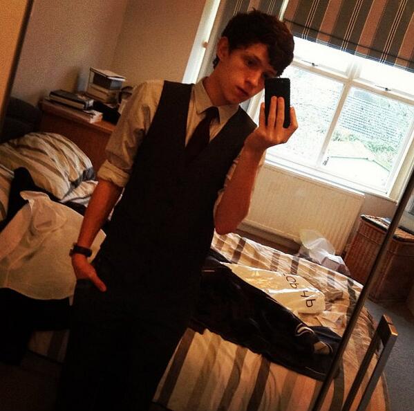 LouiseTalbot13's tweet photo. #ManCandyMonday He's my kinda gorgeous! @TomHolland1996 http://t.co/dcbjfn7uXk