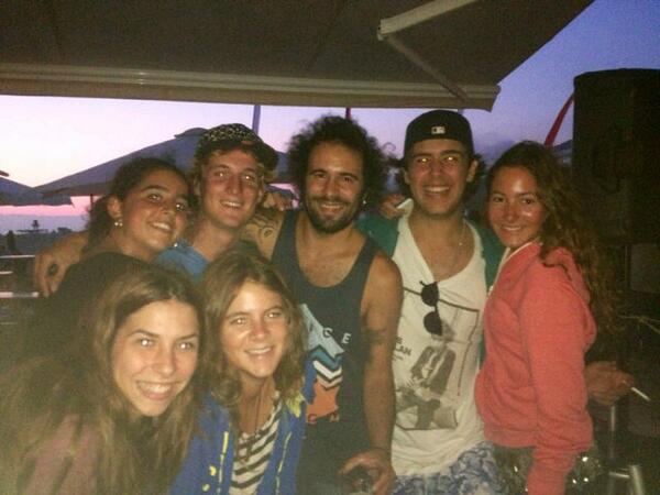 ignaciogarvey's tweet photo. Pedazoo de noche la de ayer con el equipo en el concierto de @ElCanijodeJerez !!! http://t.co/FTtzMysS8R