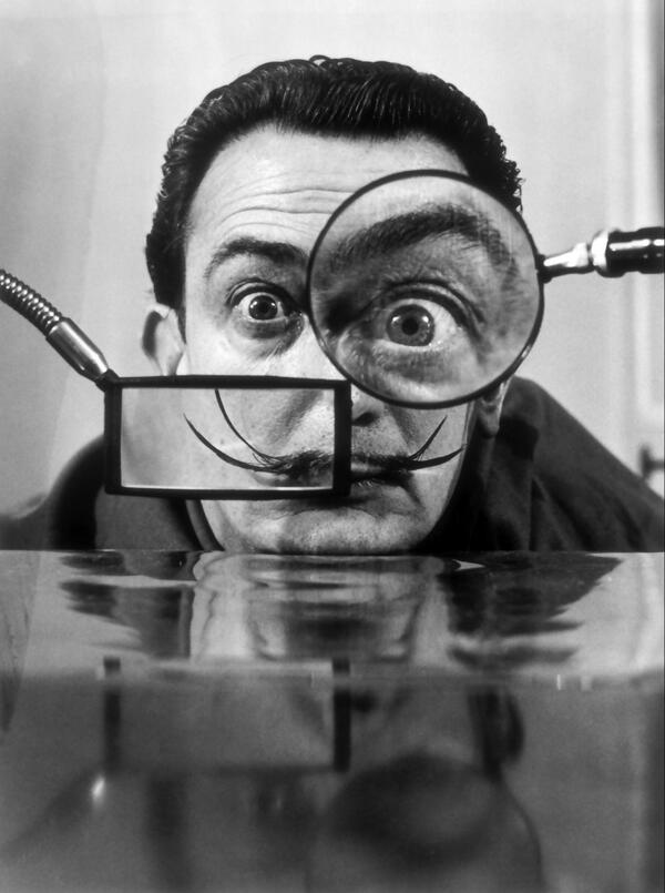 gracemeli's tweet photo. ◘"Una vez que se descarta lo imposible, lo que queda es la verdad por improbable que parezca". Sherlock Holmes. http://t.co/DwZbaj9BXk