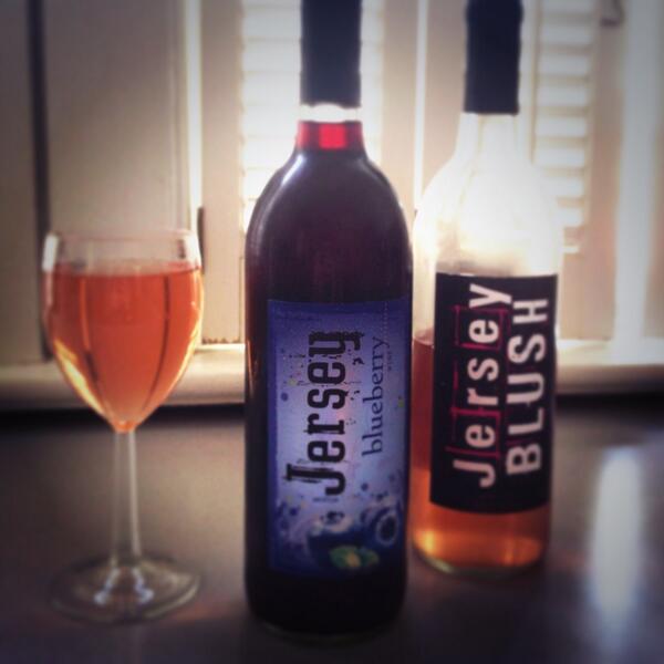 CuteGDIProblems's tweet image. I feel like this is right up @emilyrose_tcb&apos;s alley #jersey #wine