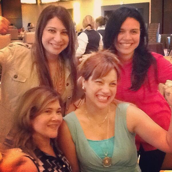 LIATAPIA's tweet image. Somos #guerreras #robustas #hebreas #Búfalas muchas gracias profeta Marcela Acosta de @apAlfonso vuelva pronto!!!