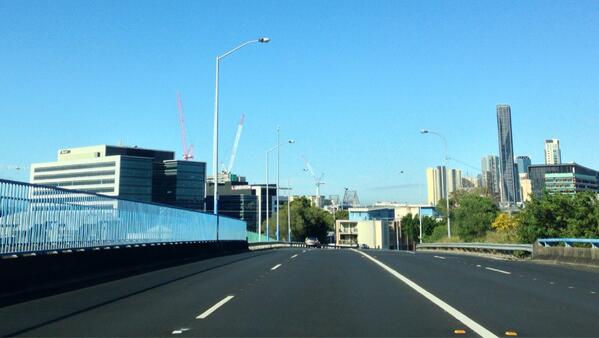 property_tv's tweet photo. @612brisbane city crane http://t.co/mM8BfdcFLl