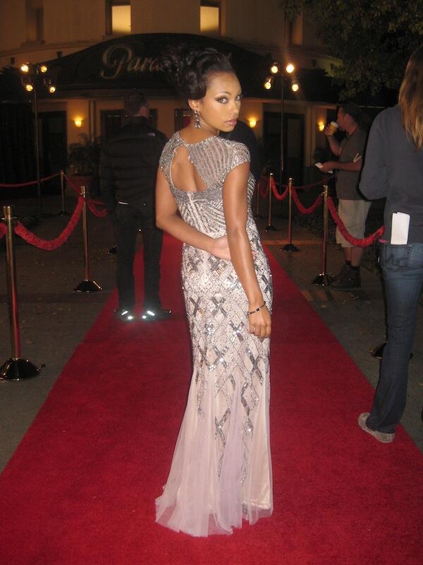 FYeahDevilGirls's tweet photo. Despite Terrence Wall having a cameo in Rebound @JelenaDevilGirl walks the red carpet alone... http://t.co/bn53VzFFcY http://t.co/wZhYwumcdH