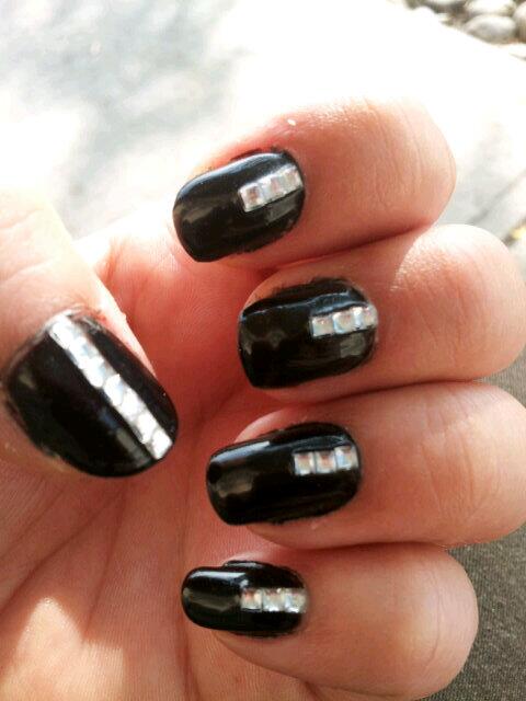 lgnailart's tweet photo. A little glam http://t.co/9LeYCTWVIK