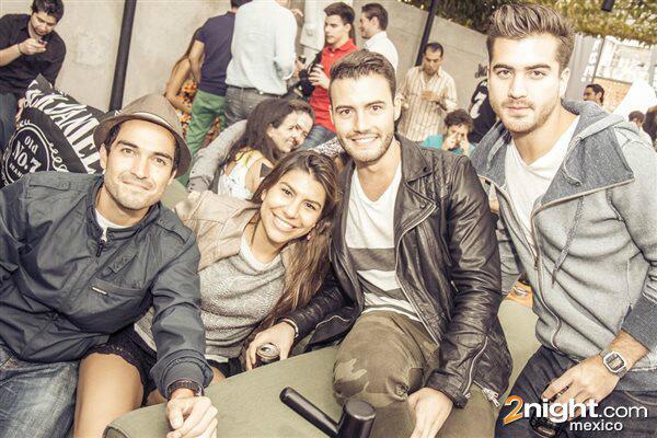 SupportForAH's tweet photo. #FOTO Alfonso Herrera en fiesta de JackDaniels_Mx http://t.co/ubsaPycrWr