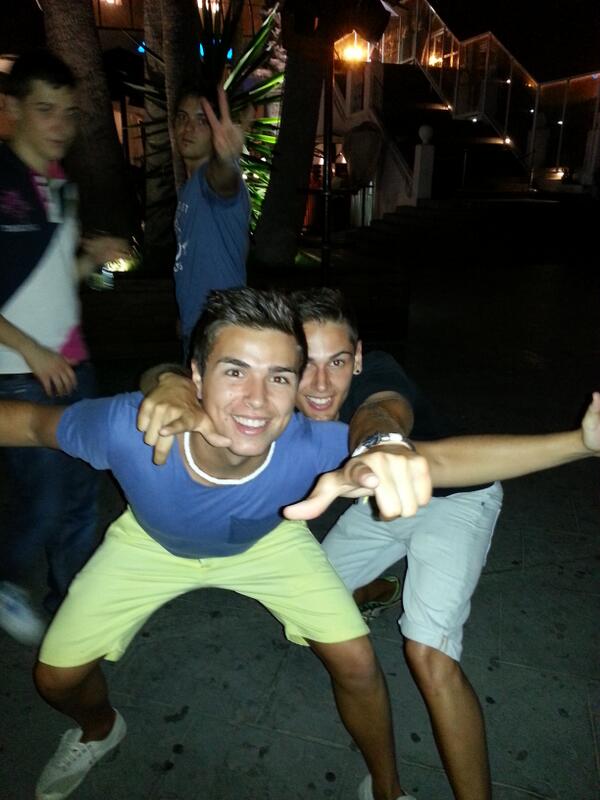 ivanros17's tweet photo. @CarlosPastor22 atooooooopeeeeeeeeee http://t.co/96s2qpuPsW