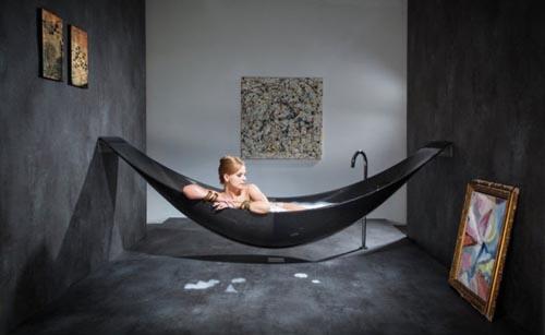 ChaunceyRegan's tweet photo. I'm obsessed w/ this carbon fiber hammock bathtub! Check out more cool pics in the #Twizgrid Design album. http://t.co/WcycSyBX80
