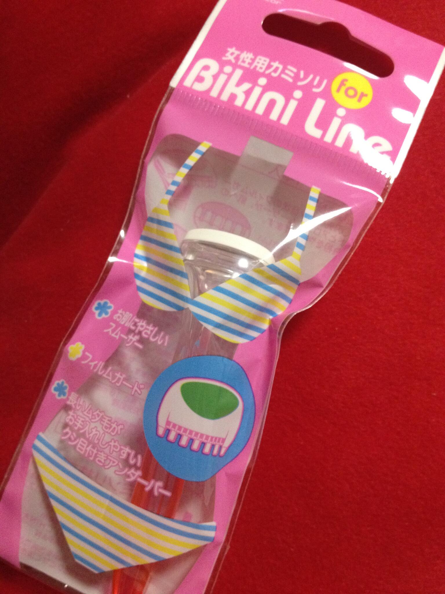 Under Hair Labo Auf Twitter 見つけました アンダーヘア用カミソリ ヘッドが小さいので ビキニラインだけではなくiラインやoラインにも使いやすそう なんと100円ショップで発見 Http T Co Qrkiqnegix