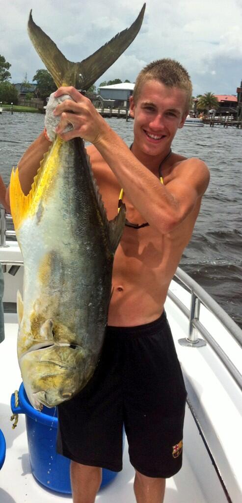 patttsmith's tweet photo. #deepseafishing http://t.co/idM7PUFaYd