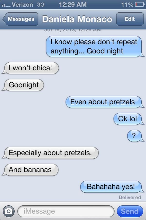 MalloryKnight's tweet photo. And this is why we are friends... @MalibuDaniela http://t.co/aIW77BAvSZ