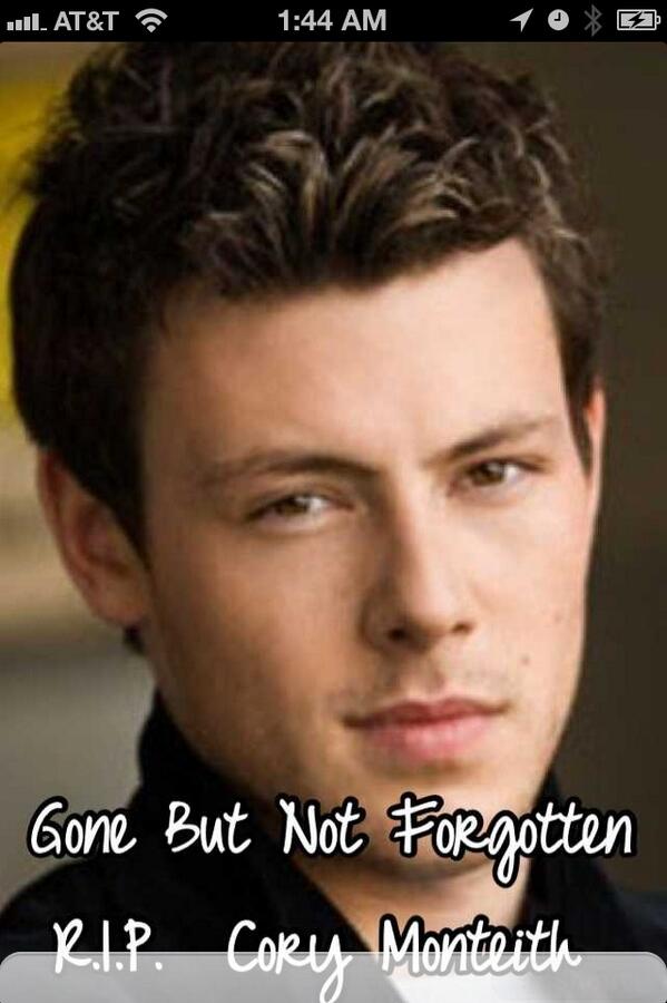 HotMessExpress1's tweet image. #heart #broken #R.I.P. #corymonteith @GLEEonFOX @EW @ENews @MTVNews @CoryMonteith @msleamichele