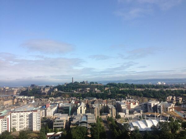 PaddyandScotts's tweet photo. Normally it's my Suffolk dog walk before work. Now the climb I just done to get this view is so worth it Edinburgh http://t.co/VvWeUrL2g6