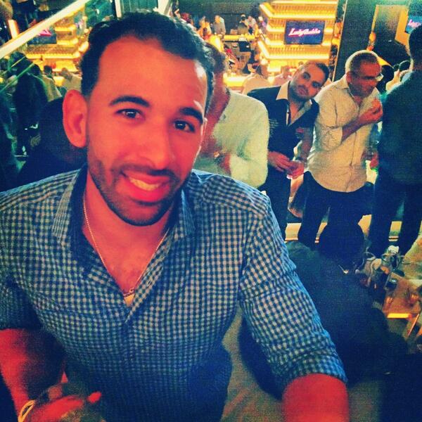 LoriKresse's tweet image. #googleglass shy @JoeyBats19 is a true all star. #throughglass #projectglass #guestofglass