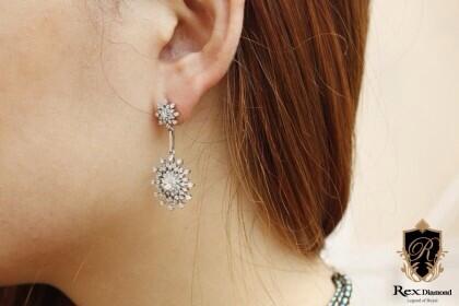 Rex_Diamond's tweet image. [with STAR JEWELRY]

귀걸이 정면과 측면 모두 아름답죠?
시원시원한 &amp;lt;스노우퀸&amp;gt; 다이아귀걸이!
다비치 이해리씨와 너무 잘 어울립니다♥