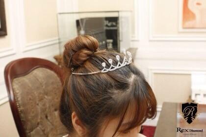 Rex_Diamond's tweet image. [with STAR JEWELRY]

렉스다이아몬드 결혼예물계약 고객님들께
스튜디오촬영과 본식 때, 빛나는 서비스를!
다이아세트,티아라를 대여해드립니다.^^*