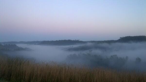 joshmac43's tweet photo. Morning fog with my hun @keo_princess http://t.co/1IVKNyhWBX