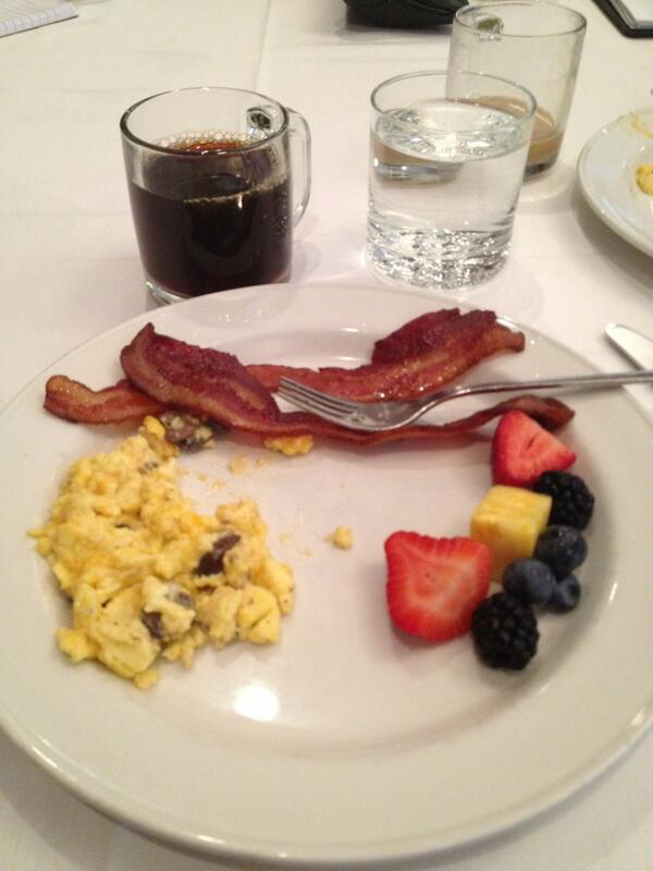 StephaniSSimon's tweet image. Breakfast is on with great marketing communications talent and speaker @KaraLWallace #bmamn