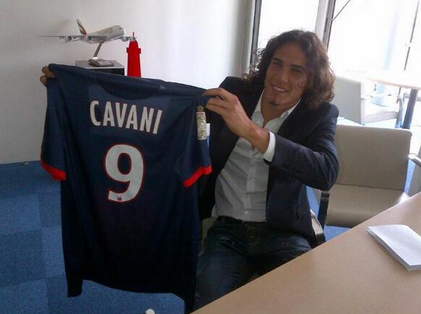 Ufficiale, Cavani dal Napoli al Paris Saint Germain (FOTO) 34 BPTaZf7CEAEEktC