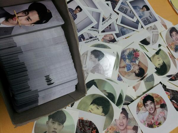 dil__goods's tweet photo. ★ RT★ exo굿즈 방학이니까 나눔해여~ 순수알티해주세요! 당발이번주일요일~ 랜덤으로 보내드려요~ http://t.co/ao0aOkFr8X