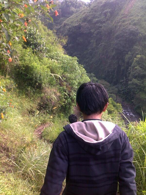 CIVIL2009_UII's tweet photo. ada yg tau ini siapa? #tebaktebakangaberhadiah http://t.co/0zZxSTZoR2
