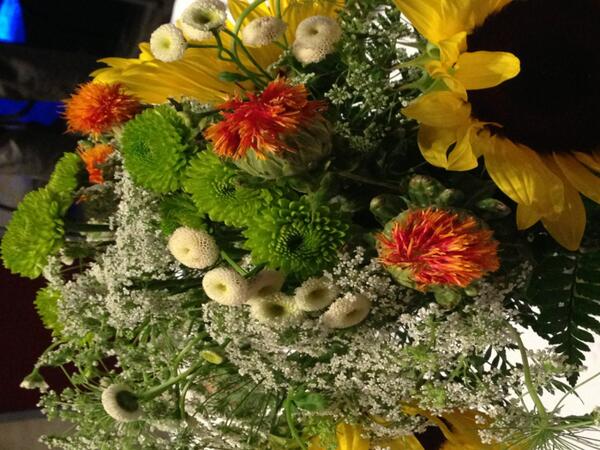 GambleDanielle's tweet photo. Love this bouquet http://t.co/UrtpJfOBC1