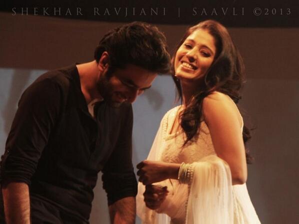 ShekharRavjiani's tweet image. #Saavlimoments: last shot of the video where @SunidhiChauhan5 and I cracked up everytime @meranamravi said action :)