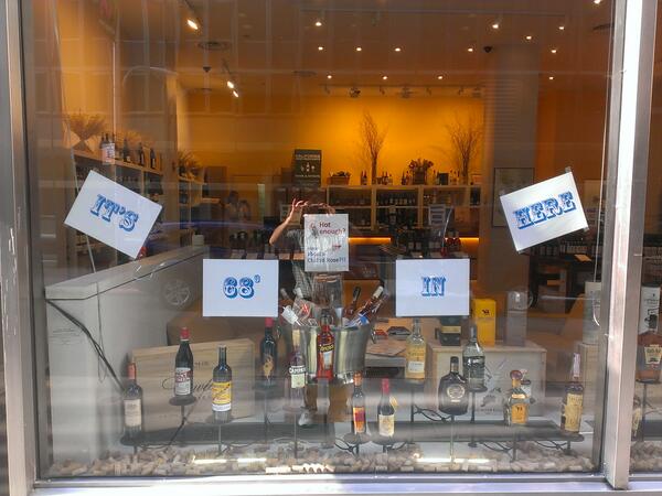 PurlieuWines's tweet photo. East Coast heat wave respite chez @cawinemerchants RT Hot? Not! So cool... http://t.co/YMSHD28eFn