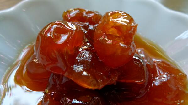 Egg'de beyaz kiraz reçeli: Big Green Egg'de pişirebileceklerinizin sınırı yoktur...
facebook.com/media/set/?set…