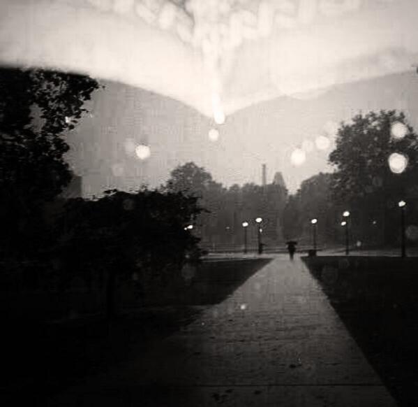 foo4722's tweet image. "@w_emooo: "@A_LFAYADH: فِي ضلوعِي ، لك مدينة شعبها ميّت حنِين ..! http://t.co/Tc8IpQhGfm""