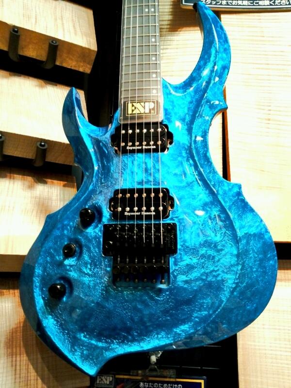 レフティのESP-FRX(Liquid Metal Blue)です！先日ご注文頂き、受け渡し