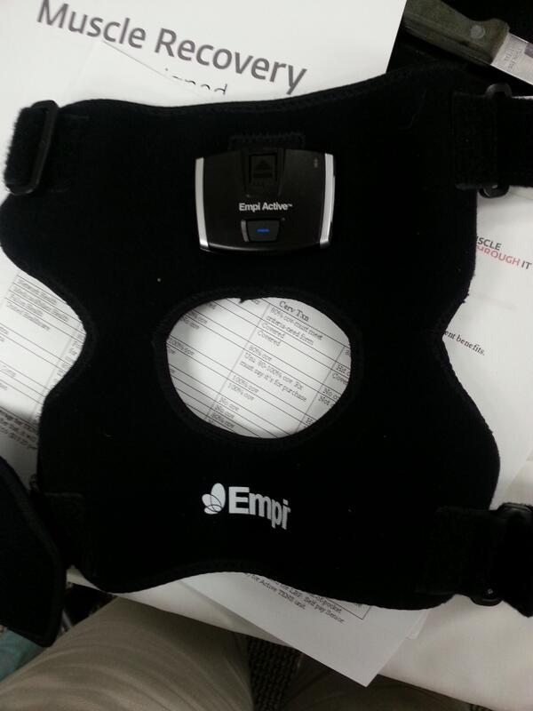 jaqster87's tweet photo. #Clined tens with a knee garment- anyone use one of these yet? http://t.co/0xliyW1Dd2