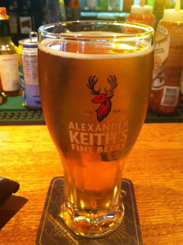 Luxtonsteve's tweet photo. Cold Keith's at @thecarleton ready to enjoy some world class entertainment from the one and only @Gordie_Sampson http://t.co/yDz6eCpRDk