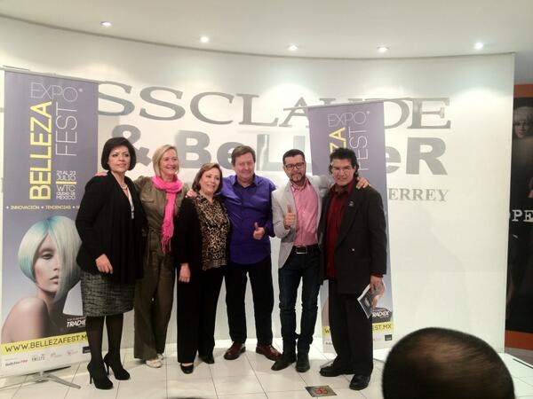IGNAZCIO's tweet photo. @BellezaFest http://t.co/j5G9dmf6Ou