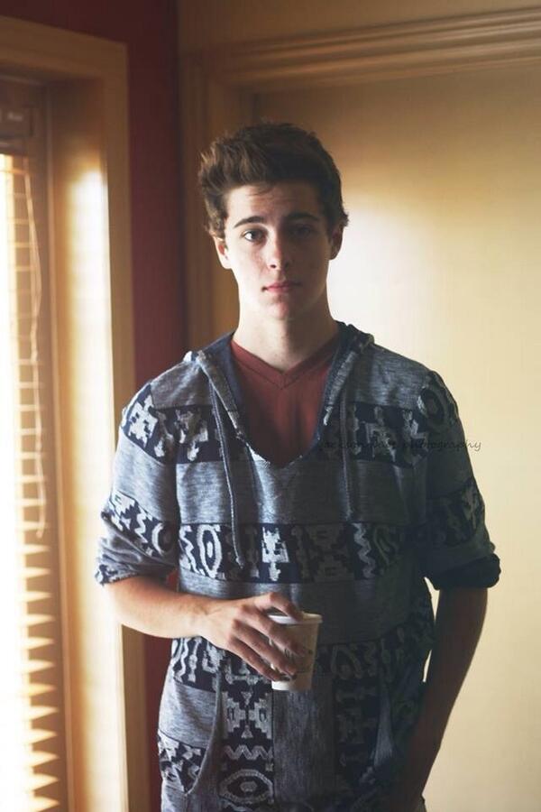 SuicidalSkylar's tweet photo. Morning coffee ☕🙌 http://t.co/M0YBTHULyU