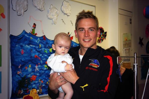 "<a href="/CrowsFoundation/">Adelaide Crows Foundation</a>: Here's my favourite photo from today's hospital visit @bvince17 with little Dane. 
<a href="/KeithConlon/">Keith Conlon</a>"