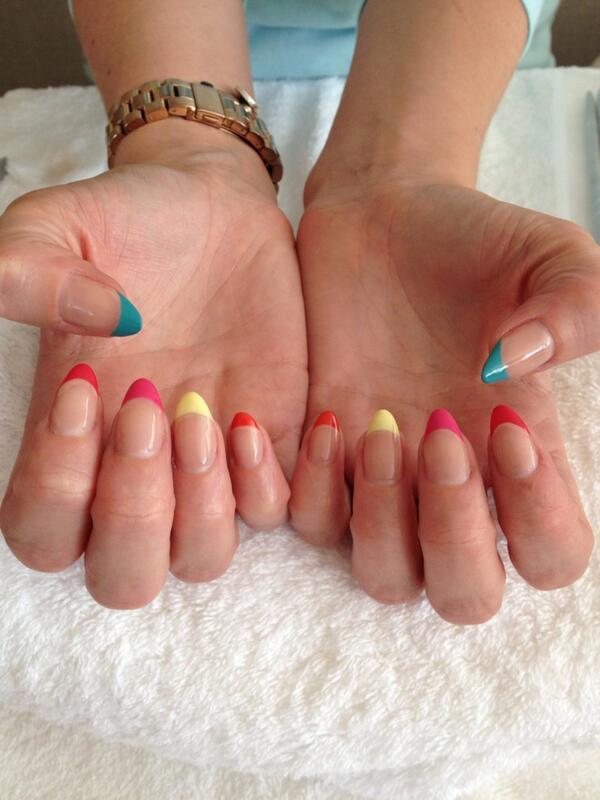 All those in favour of <a href="/joannawebbnails/">Joanna Webb</a> pointed rainbow nails say 'aye' (I say aye)