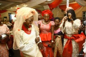 spikysgal's tweet photo. Yay!!!! Me!!!!!!. Thanks a bunch. RT @houseofsean: @Nigeriawedding @spikysgal.... rock on gal http://t.co/HYmFQmRtG4