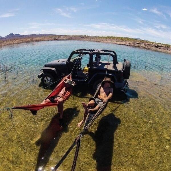 overlandguy's tweet photo. Too cool #JeepLife http://t.co/sQK4xmjQqG