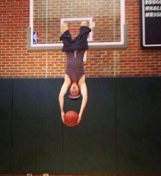 itsWithJB tweet picture
