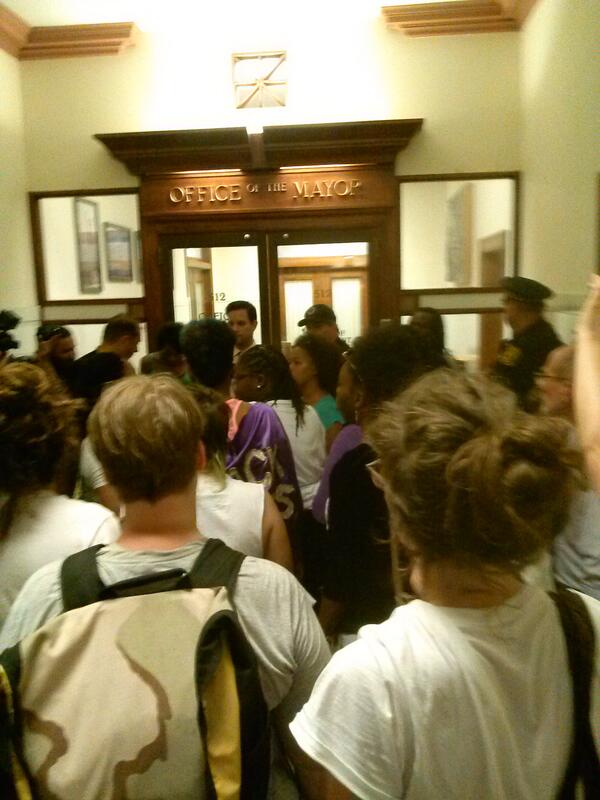 cathhayashi's tweet photo. The mayor of Pittsburgh refuses to come out and hear the demands of those who sat at the rally Sunday. #TrayvonPgh http://t.co/bQTwvmycqu