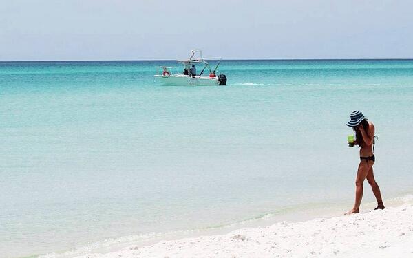 bobcat30A's tweet photo. Just another off day in paradise, but back to work tomorrow :( http://t.co/6NoVYKZWlQ