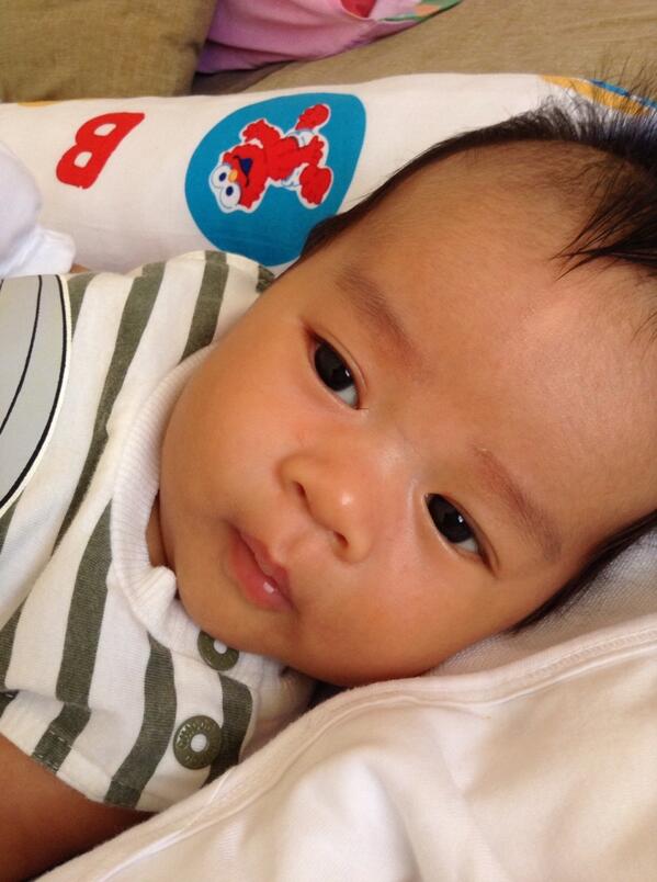 the_lieder's tweet photo. @psva33350 pau ang bait ng baby ko oh, mana skin 😇 http://t.co/Pu3ZDOBbwr