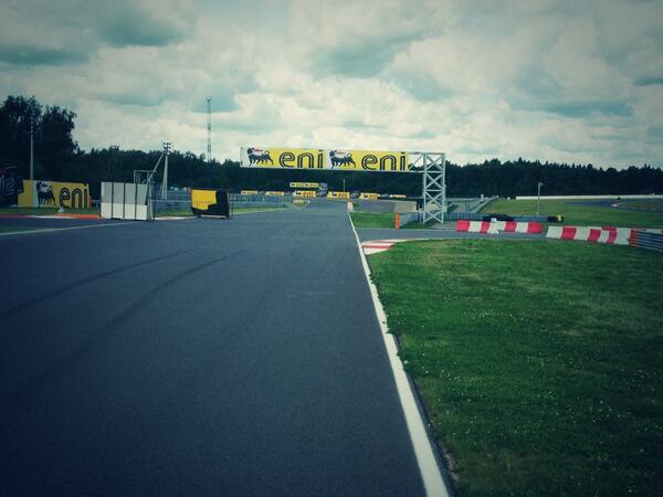 Che bel tempo e Che spettacolo di pista .. Moscow raceway!! #wsbk #teamgoeleven #Kawasaki